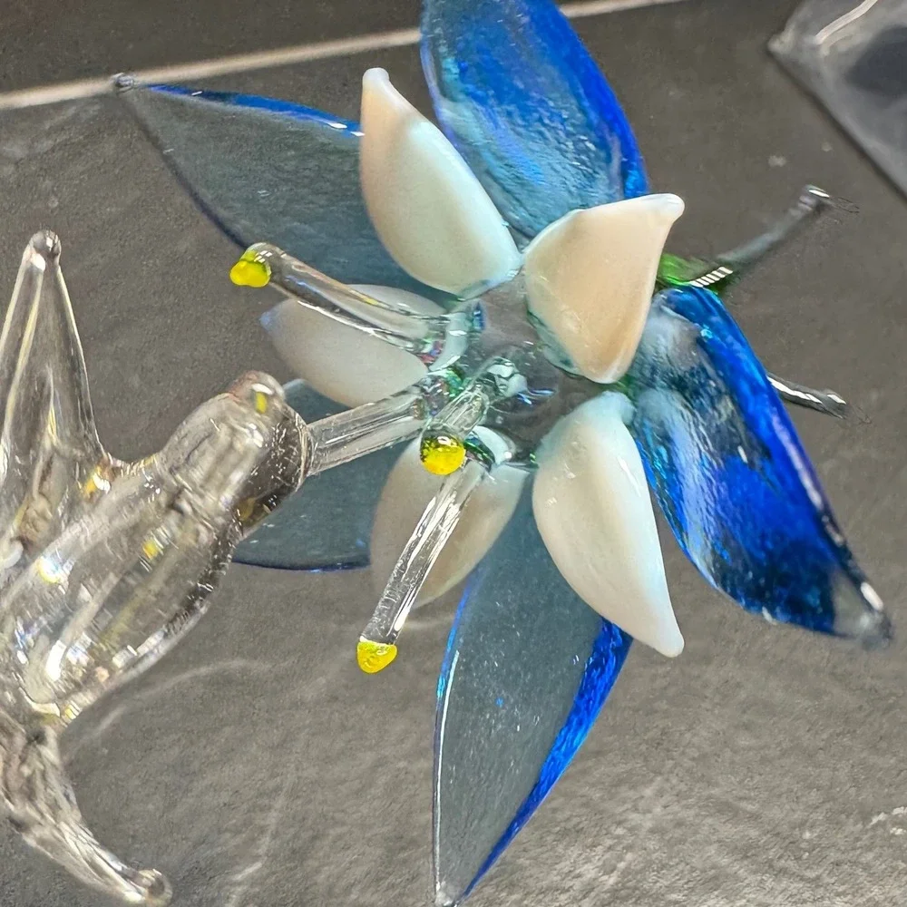 Hand‎ Blown Glass Hummingbird Flower Ornament Suncatcher Blue Green Clear 3